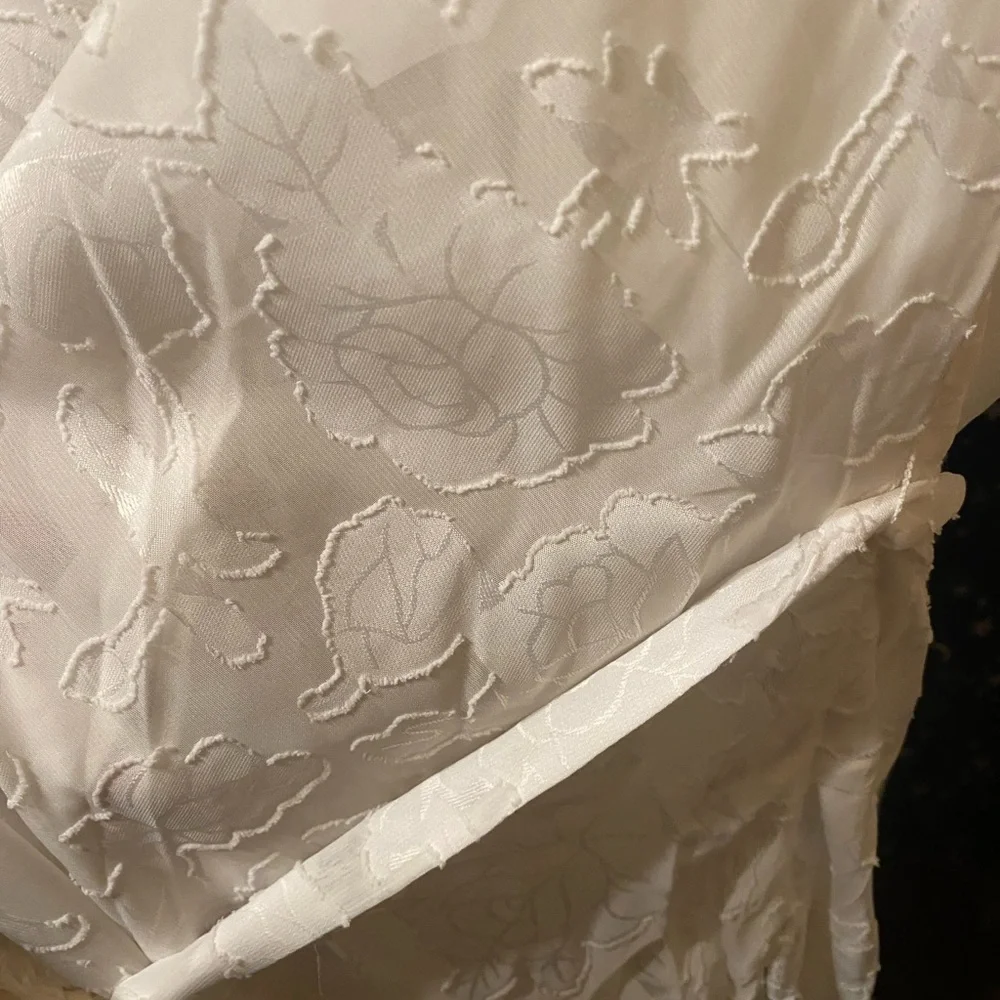 Lulu's Chic White Dress NWT - Picture 9 of 11